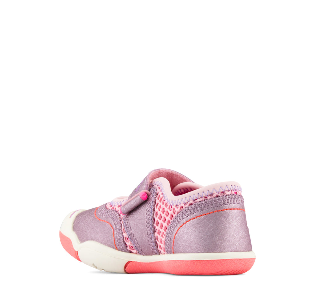 Plae Emme Sneaker in Lotus - On The EDGE